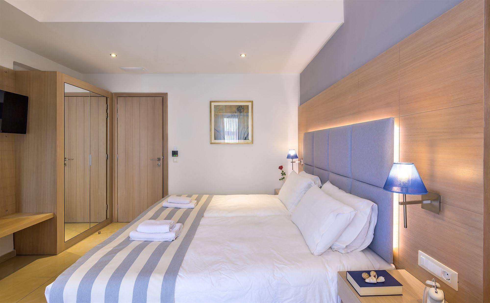 Leonidas Hotel & Apartments Rethymno  Exterior photo